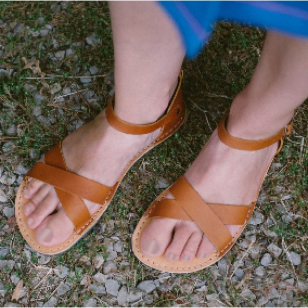 Crupon Febo Cross Barefoot Sandals in Ambra